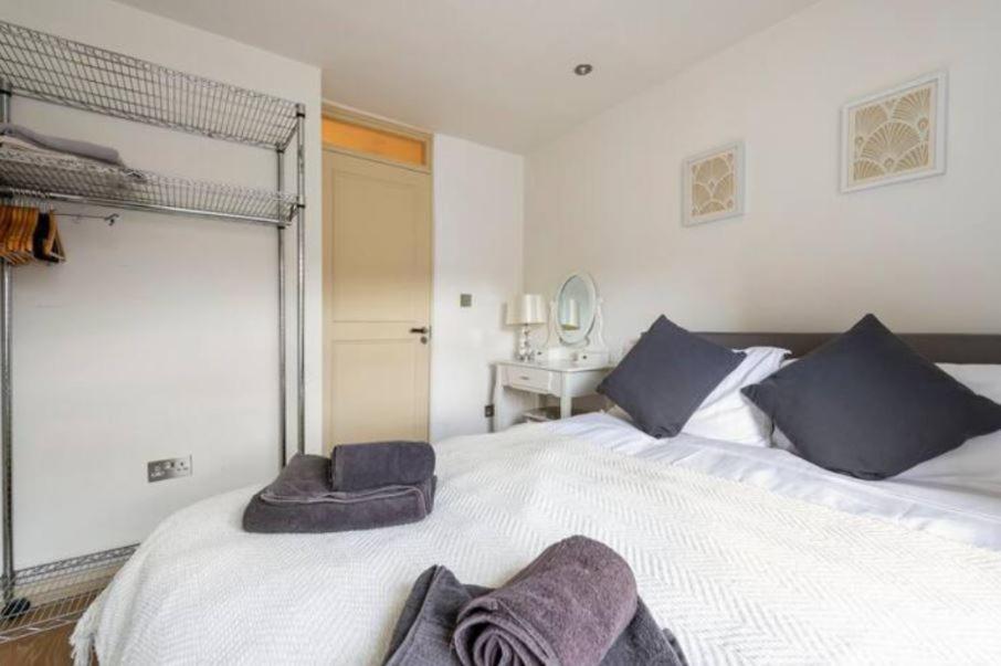 Super Central Beautiful Three Bedroom Λονδίνο Εξωτερικό φωτογραφία