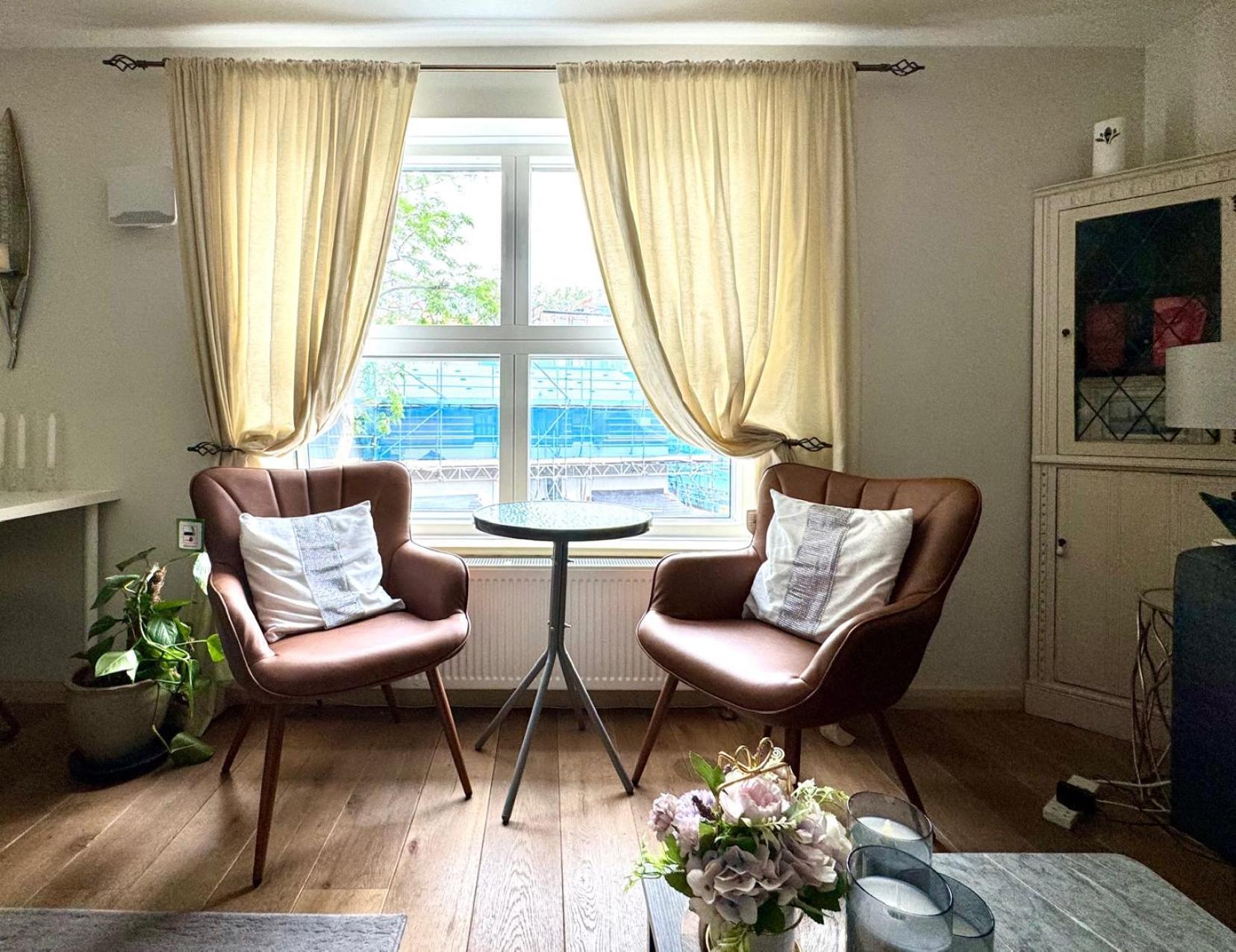 Super Central Beautiful Three Bedroom Λονδίνο Εξωτερικό φωτογραφία