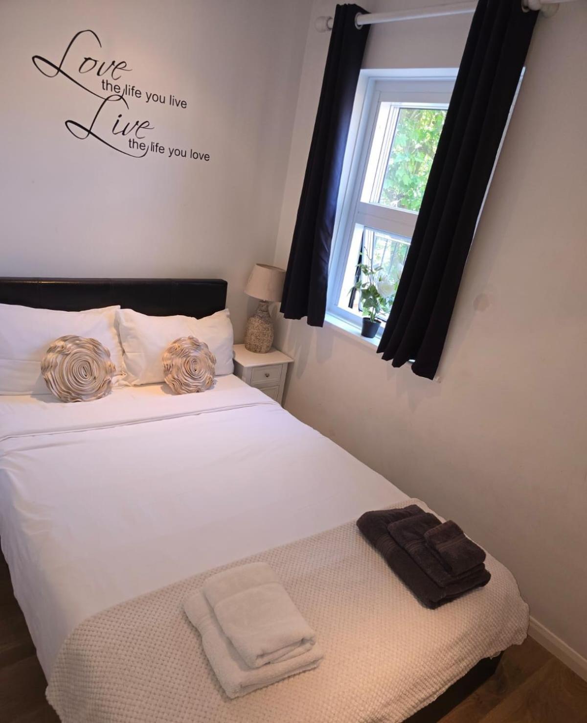 Super Central Beautiful Three Bedroom Λονδίνο Εξωτερικό φωτογραφία